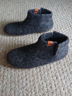 Baabushka Wool Bootie with Leather Sole - Dark Gray size 43/W 11